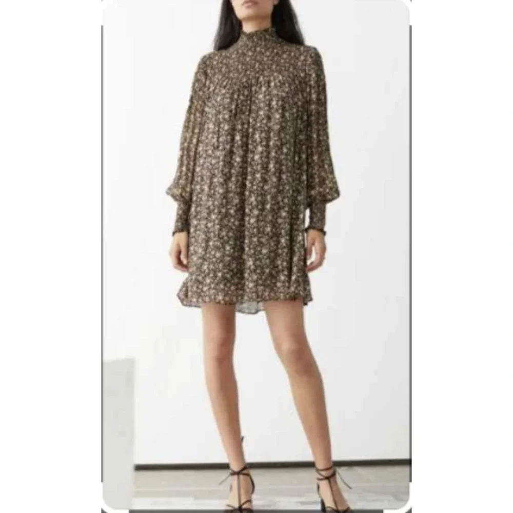 & Other Stories Sz 0 Sheer Smocked Mock Neck Lined Floral Print Mini Dress